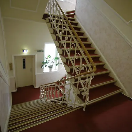 Koenigshof Hotel